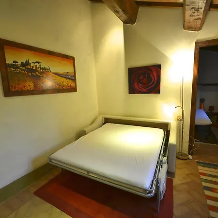 Hébergement de vacances In The Village With Air Conditioning, Cleaning Included *
