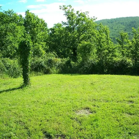 Hébergement de vacances In The Village With Air Conditioning, Cleaning Included Montecastelli Pisano